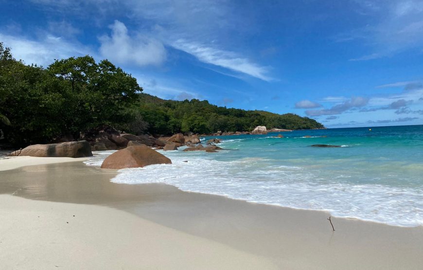 Praslin & La Digue Island Tour (Ferry Private)