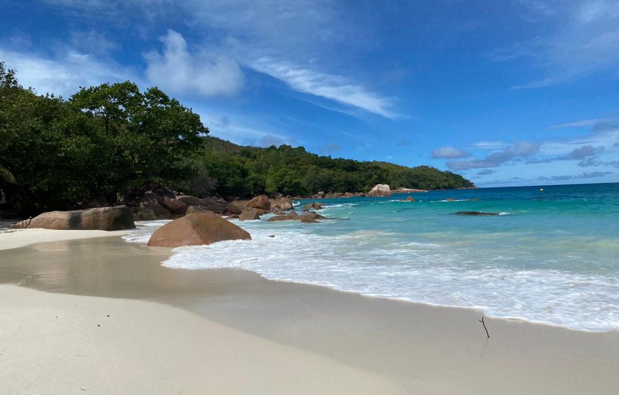 Praslin & La Digue Island Tour (Ferry Sharing)